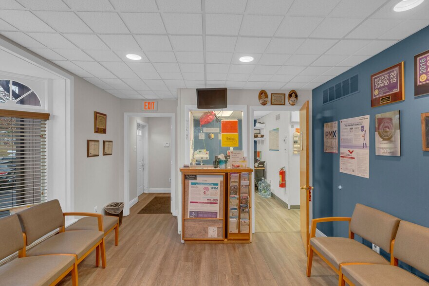 More Photos Of 95 Almshouse Rd, Richboro Medical For Sale