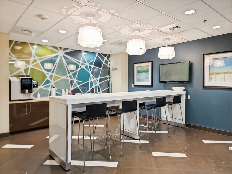 More Photos Of 201 International Cir, Hunt Valley Coworking Space