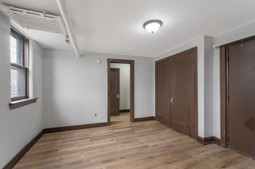 More Photos Of 487 Grand Ave, Saint Paul Apartments For Sale