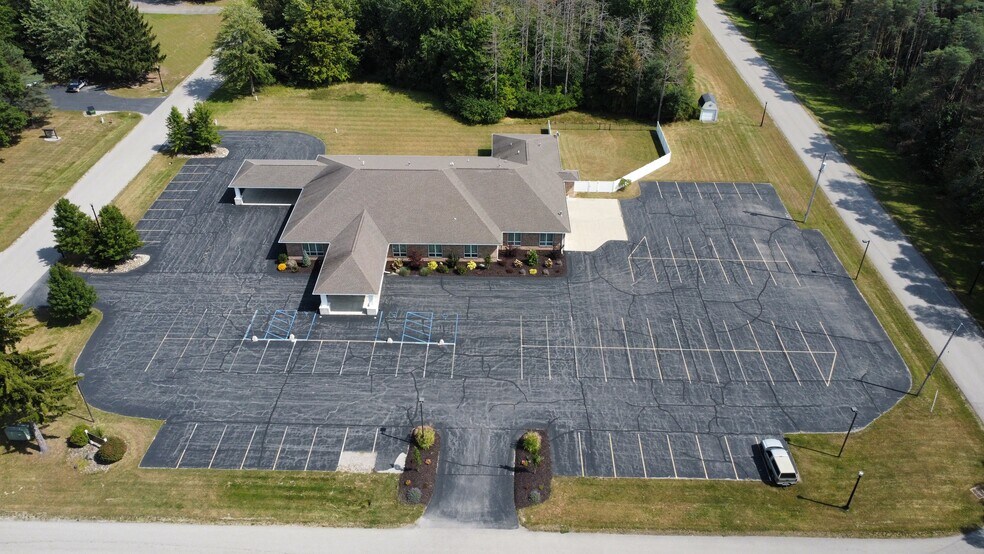 More Photos Of 209 Entrepreneur Dr, Saint Charles Funeral Home For Sale