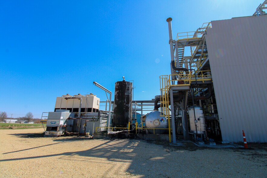 More Photos Of 5640 44th Ave S, Clinton Industrial For Sale