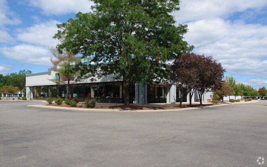 More Photos Of 4790 S Hagadorn Rd, East Lansing Unknown For Lease