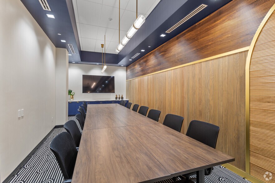 More Photos Of 319 Clematis St, West Palm Beach Office For Lease