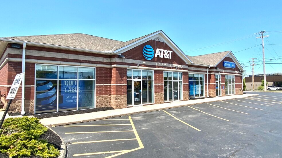 More Photos Of 7715 Mentor Ave, Mentor Freestanding For Sale