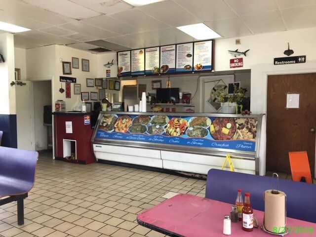 More Photos Of 8903 Cullen Blvd, Houston Restaurant For Sale