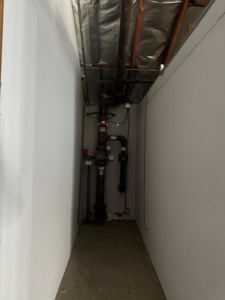 More Photos Of 1868-1872 Stone Ave, San Jose Manufacturing For Lease