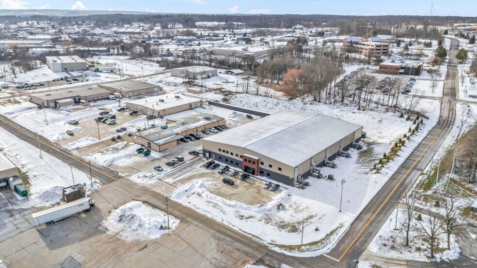 More Photos Of 310 Park Dr, Chardon Warehouse For Sale