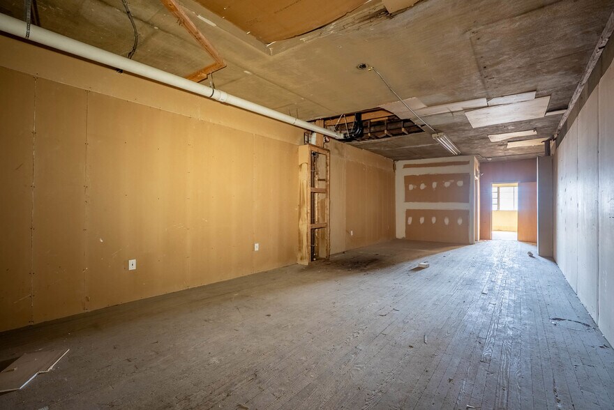 More Photos Of 14-18 N 52nd St, Philadelphia Storefront Retail Office For Sale