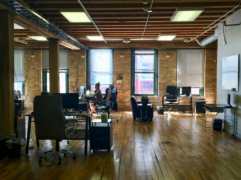 More Photos Of 1901 N Clybourn Ave, Chicago Loft Creative Space For Lease
