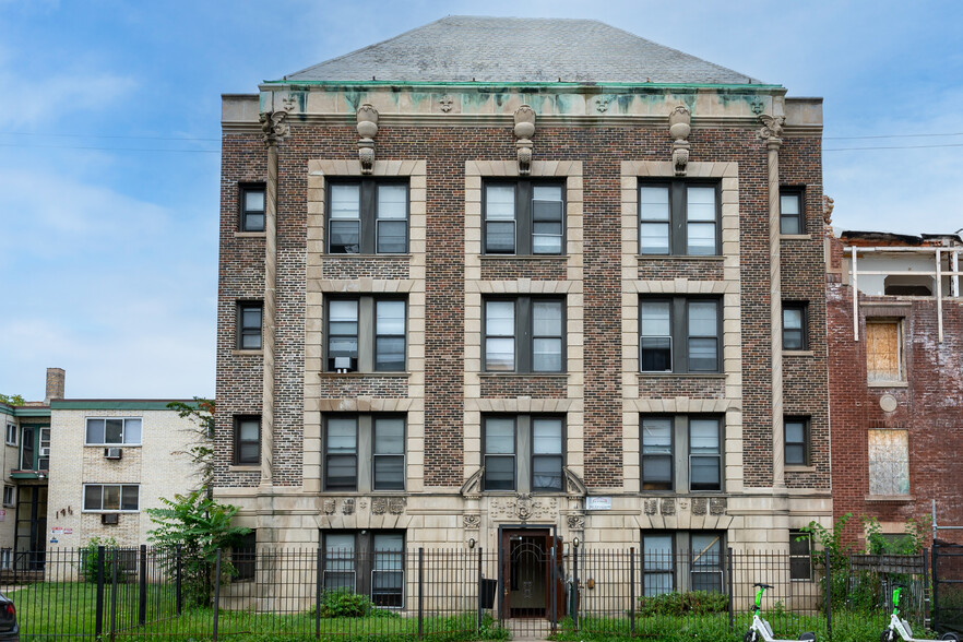 Primary Photo Of 156-158 N Central Ave, Chicago Apartments For Sale