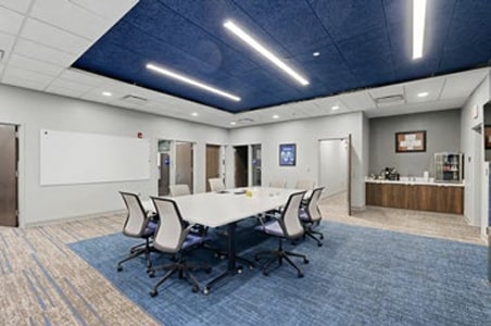 More Photos Of 6280 NE 14th St, Des Moines Warehouse For Sale