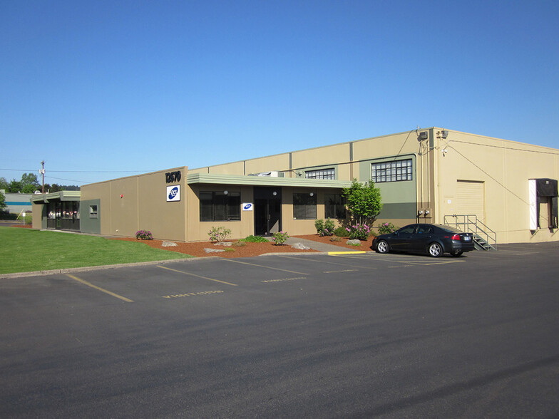 Primary Photo Of 12700 SW Hall Blvd, Tigard Warehouse For Lease