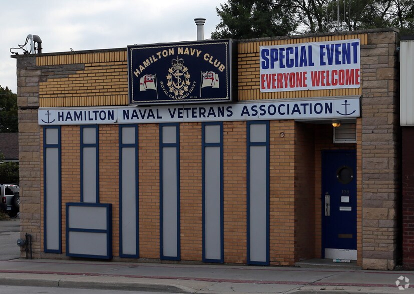 More Photos Of 108 Parkdale Ave N, Hamilton Freestanding For Sale