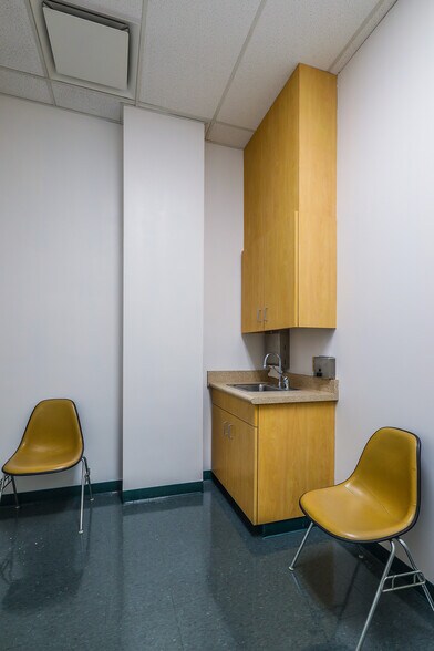 More Photos Of 520 27th St, Oakland Office For Sale