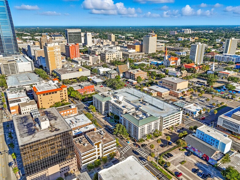 More Photos Of 24 N Market St, Jacksonville Office For Lease
