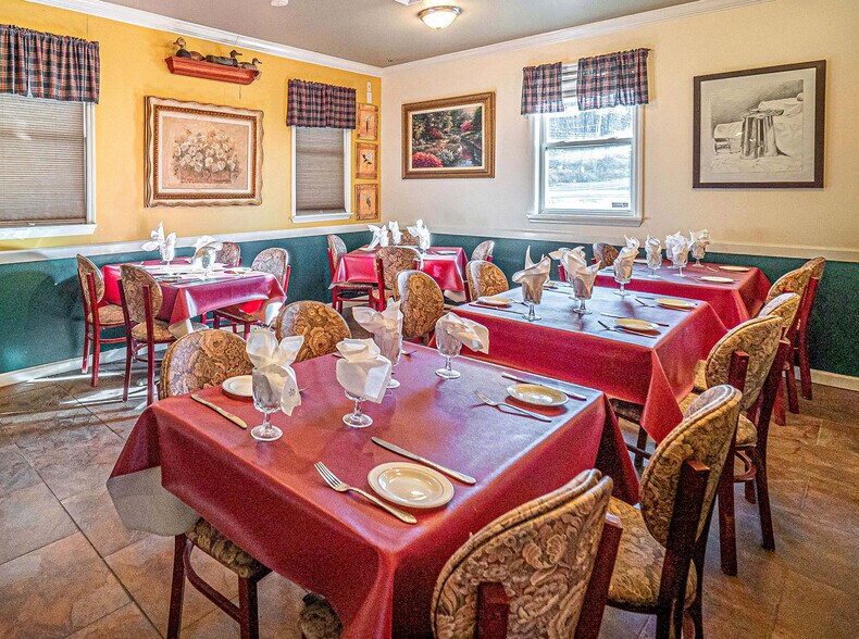 More Photos Of 923 State Route 32, Highland Mills Restaurant For Sale