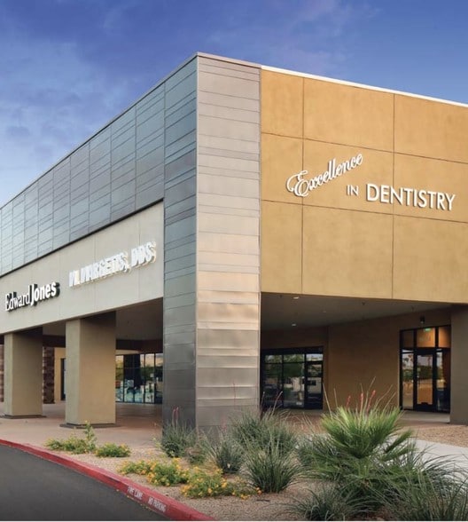 More Photos Of 9901 W Thunderbird Blvd, Sun City Unknown For Lease