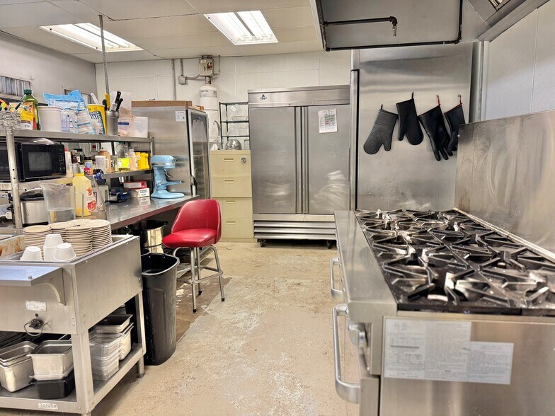 More Photos Of 52 Main St, Mount Pleasant General Retail For Sale