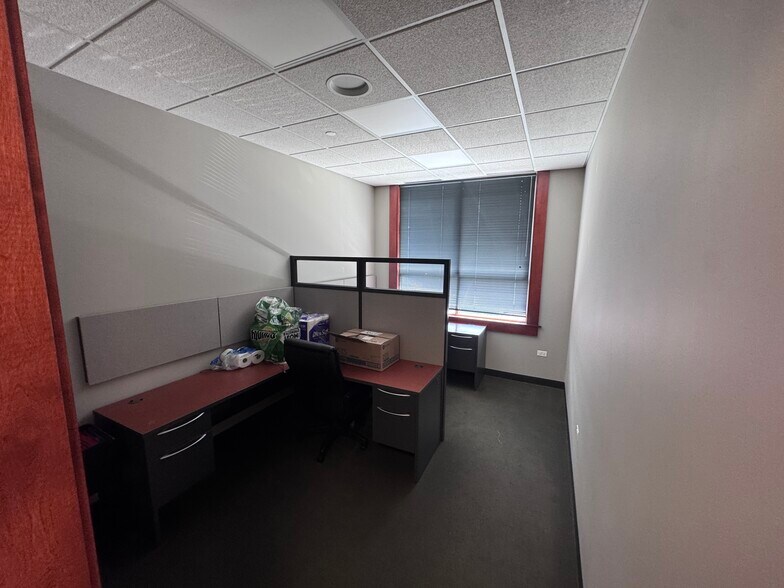 More Photos Of 1159 N Main St, Glendale Heights Office For Sale