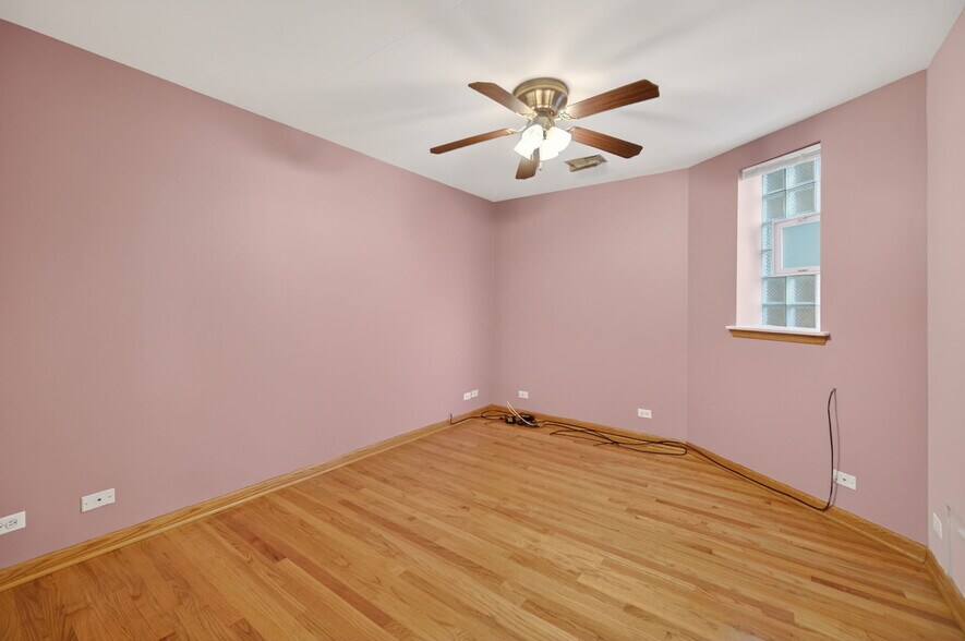 More Photos Of 4369 N Elston Ave, Chicago Specialty For Sale