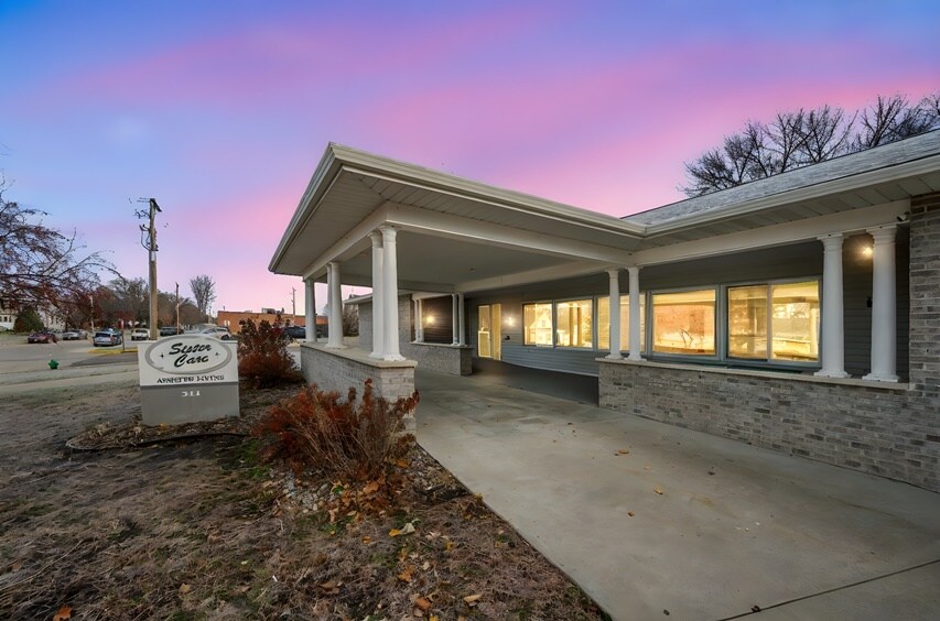 More Photos Of 311 S Nicollet St, Blue Earth Healthcare For Sale