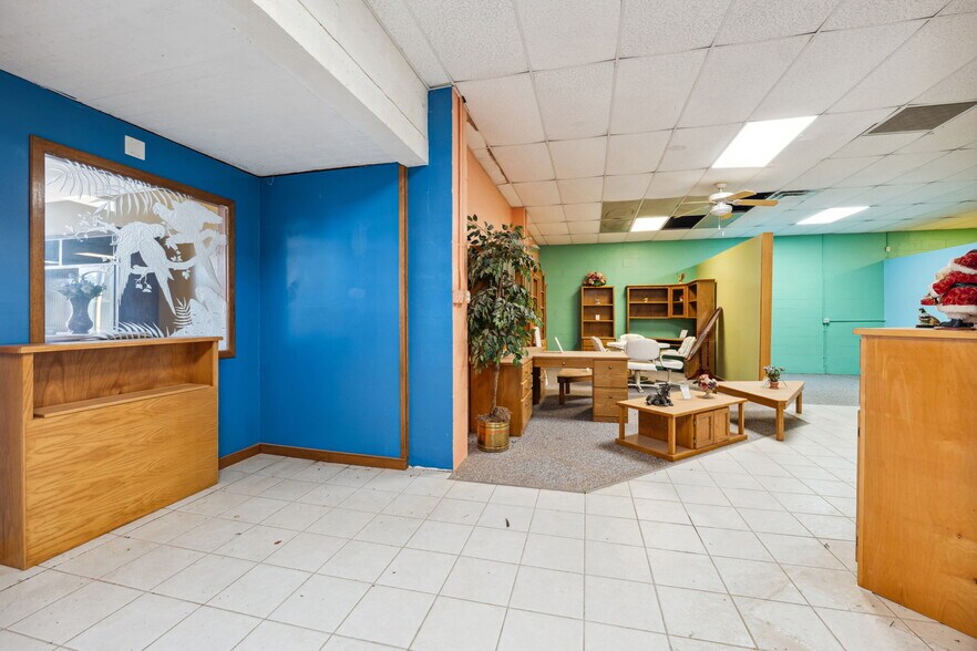 More Photos Of 18331 US Highway 19, Hudson Industrial For Sale