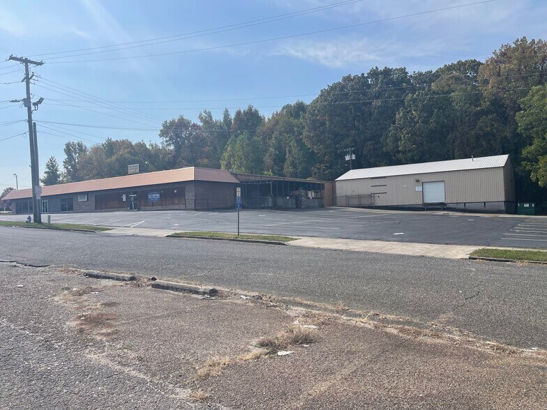 More Photos Of 23 Heritage Sq, Jackson Freestanding For Sale