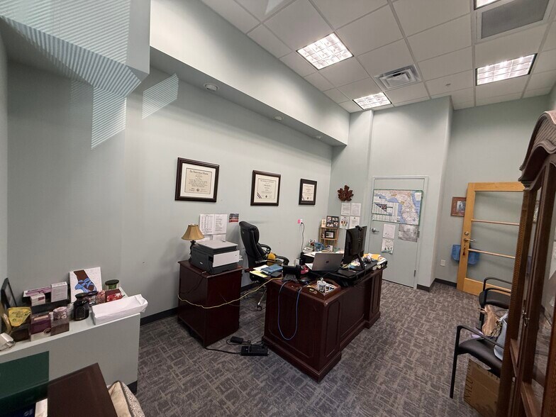 More Photos Of 961687 Gateway Blvd, Fernandina Beach Medical For Sale