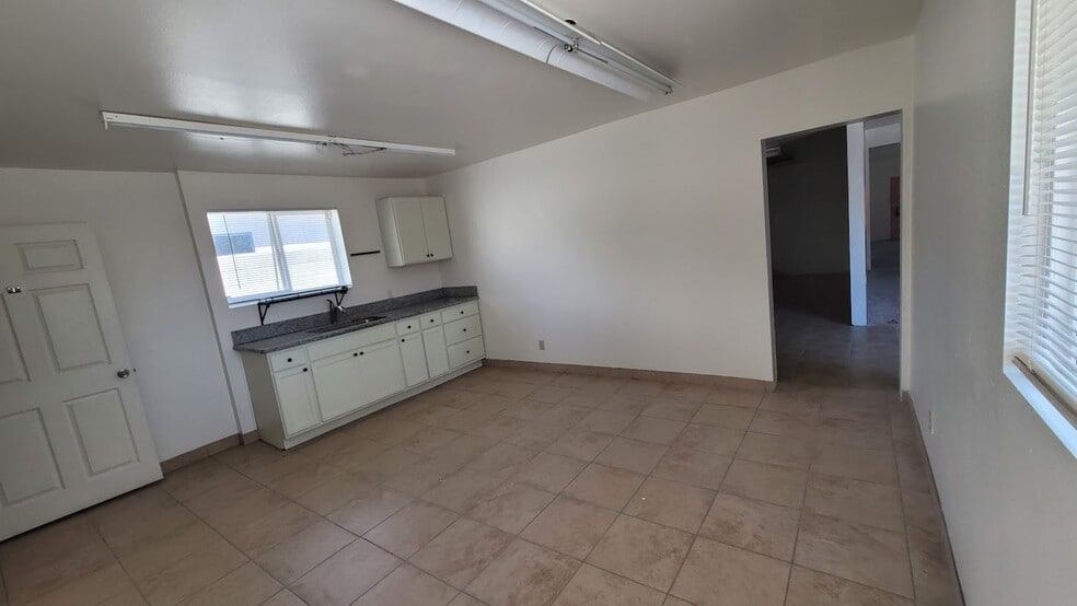 More Photos Of 605 E Valley Blvd, Colton Freestanding For Lease