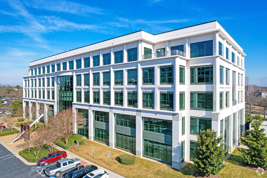 Primary Photo Of 3700 Arco Corporate Dr, Charlotte Office For Lease