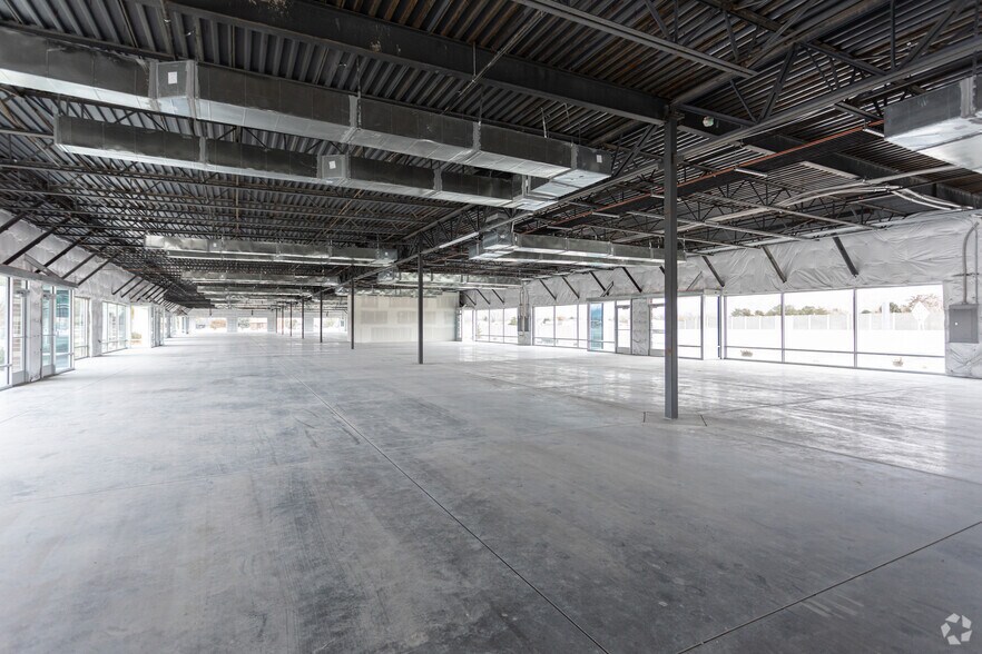 More Photos Of Interstate 215 at 2700 West, Salt Lake City Unknown For Lease
