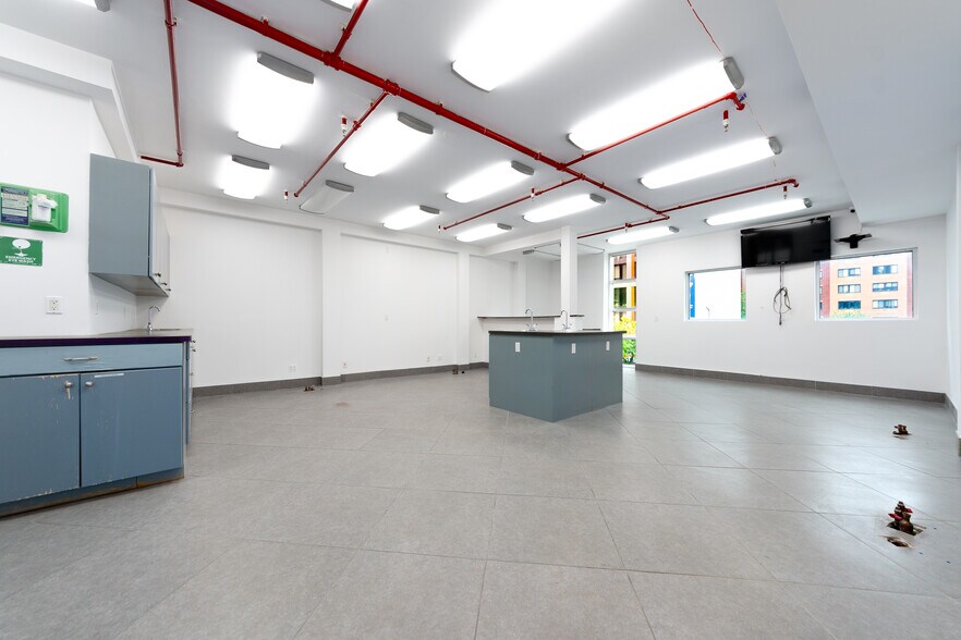 More Photos Of 63-65 W 125th St, New York Office For Lease