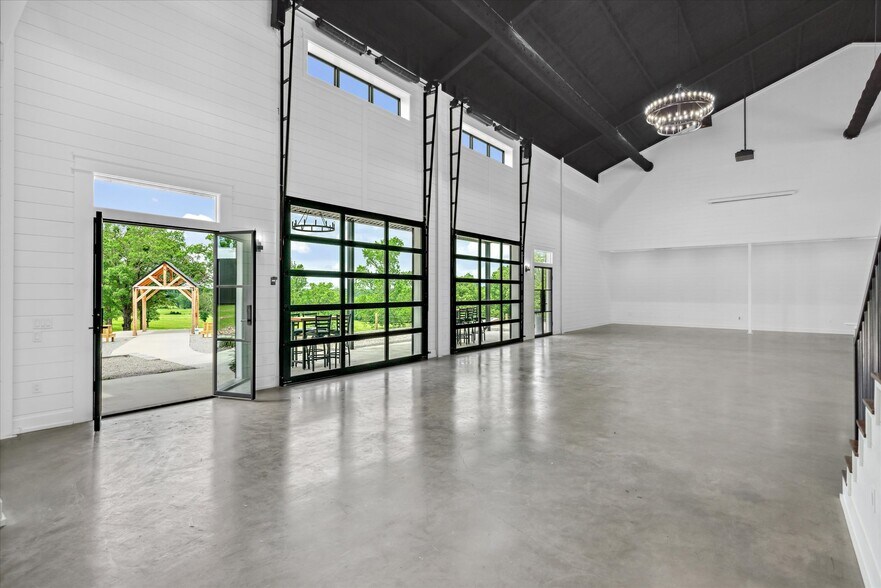 More Photos Of 1972 FM 857, Grand Saline Trailer Camper Park For Sale