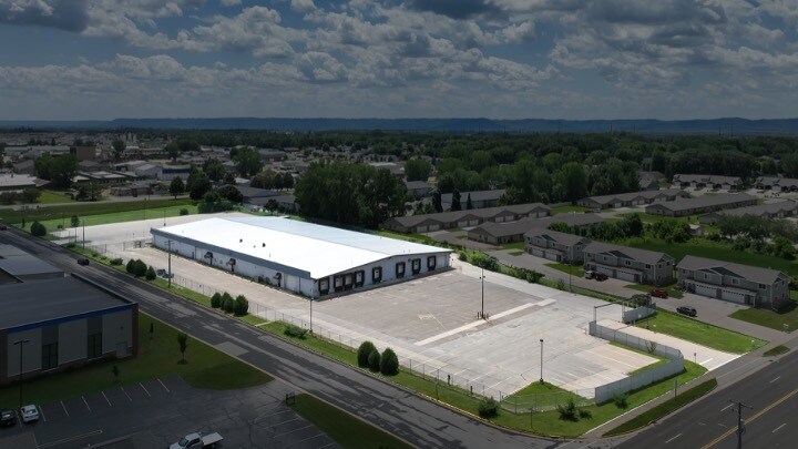 More Photos Of 520 N Star Rd, Holmen Distribution For Sale