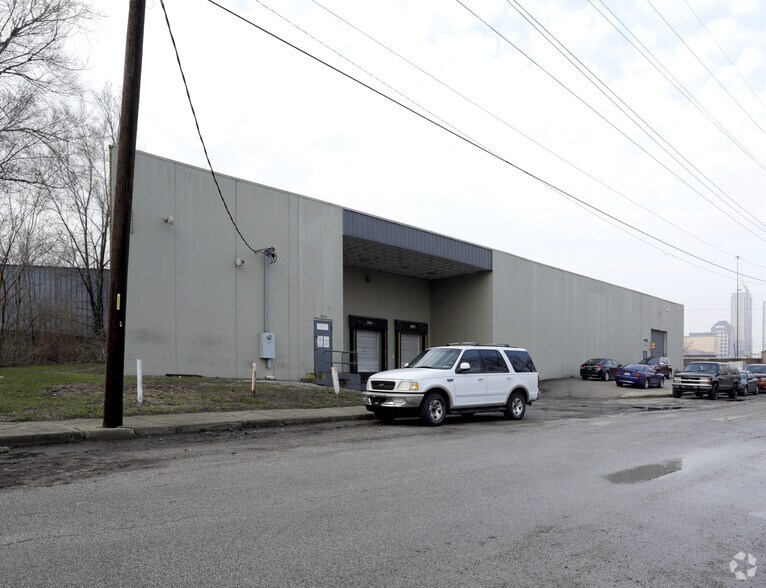 More Photos Of 1030 E New York St, Indianapolis Warehouse For Lease