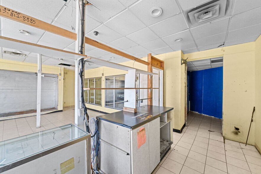 More Photos Of 2600 E Belknap St, Fort Worth Restaurant For Sale
