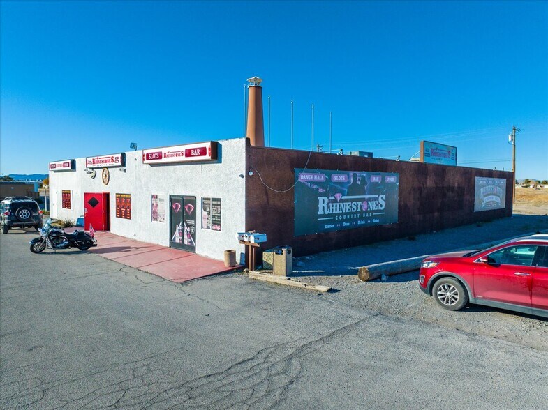 More Photos Of 1700 S Pahrump Valley Blvd, Pahrump Storefront For Sale