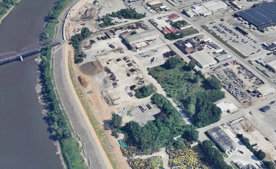 Primary Photo Of 201 N 1st St, Kansas City Warehouse For Sale