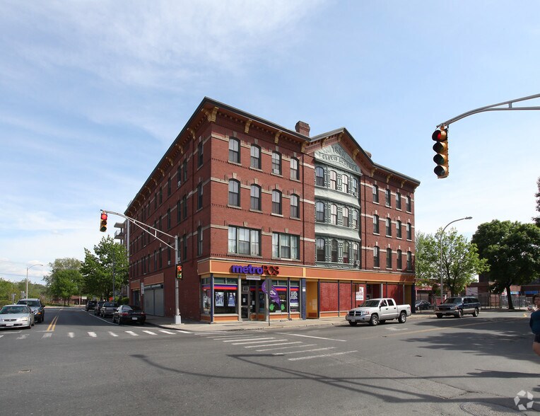 More Photos Of 338-346 Main St, Holyoke Apartments For Lease