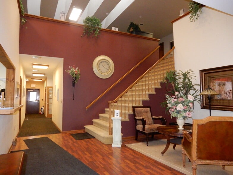 More Photos Of 440 Third Ave, Watervliet Office For Sale