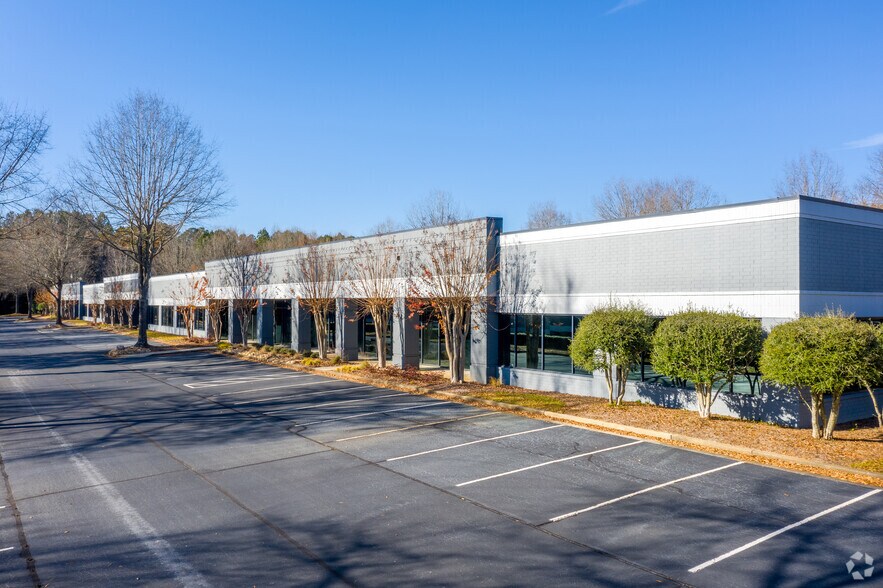 Primary Photo Of 3157 Royal Dr, Alpharetta Office For Lease
