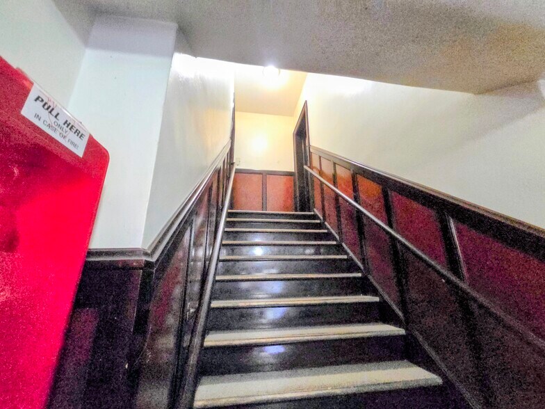 More Photos Of 1611 Franklin Ave, Charleston Apartments For Sale