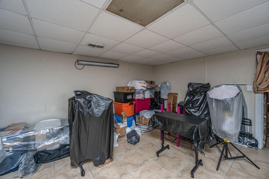 More Photos Of 1267 Trojan Rd, Cross Convenience Store For Sale