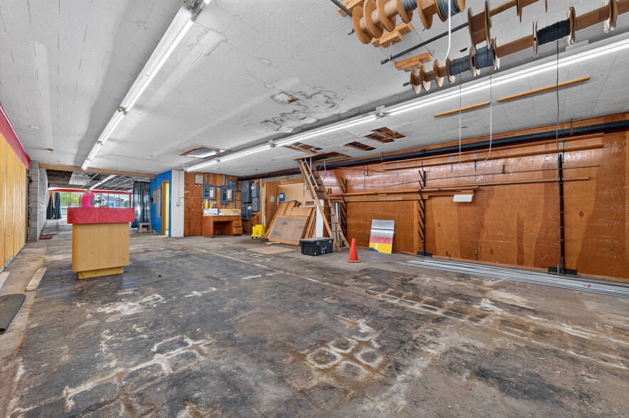 More Photos Of 458 Main St, Belleville Storefront Retail Office For Sale