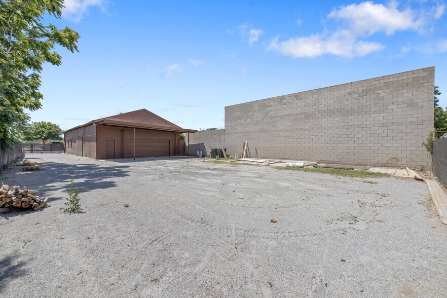 More Photos Of 210 S Farmersville Blvd, Farmersville Service For Sale
