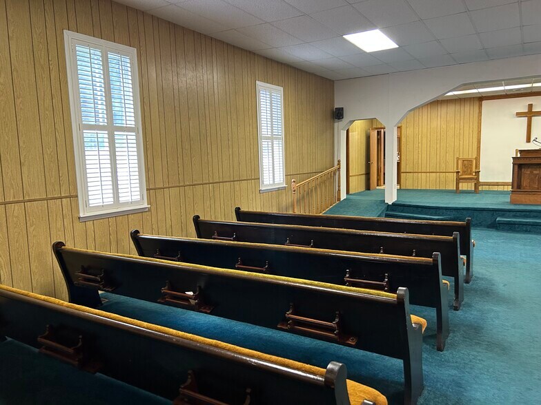 More Photos Of 500 Old Linville Rd, Marion Religious Facility For Sale