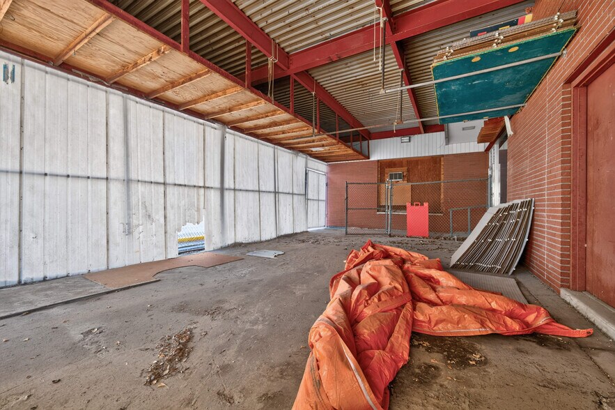 More Photos Of 458 Main St, Belleville Storefront Retail Office For Sale