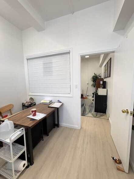 More Photos Of 3901 Main St, Flushing Office For Sale