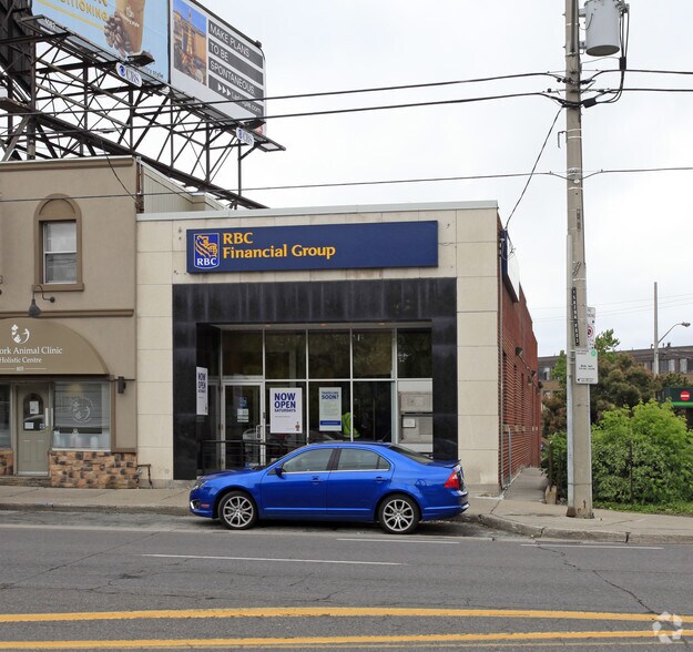 Primary Photo Of 803 O' Connor Dr, Toronto Restaurant For Lease