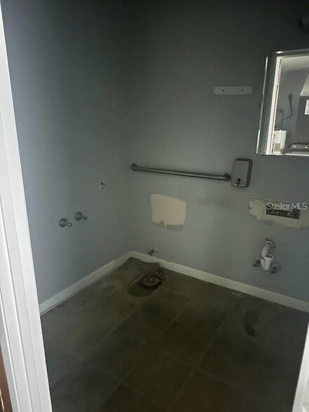 More Photos Of 1905 SW College Rd, Ocala Unknown For Lease